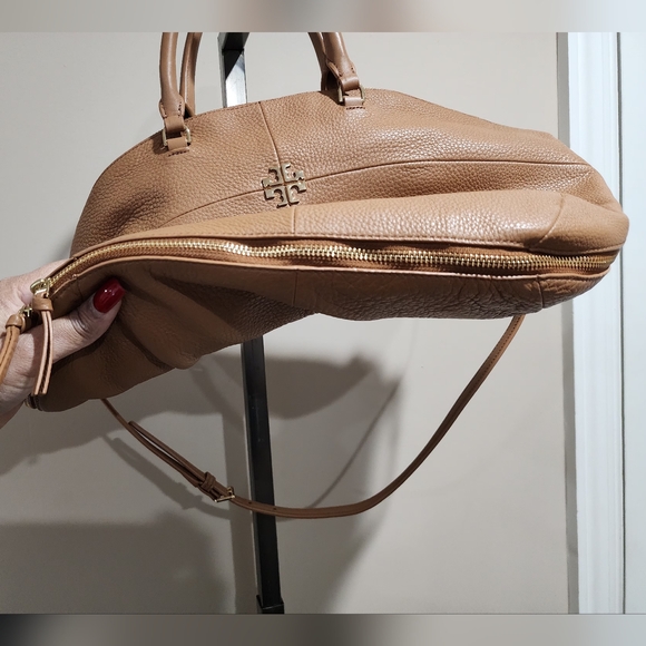 Tory Burch Ivy Slouchy Pebbled Leather Convertible Bag (16"Wx11.5"H) - Picture 8 of 17